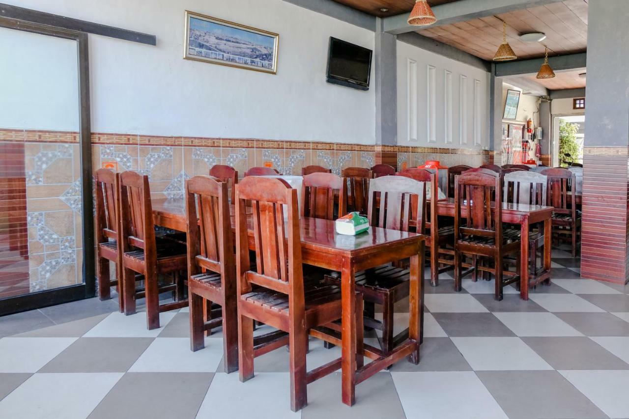 Oyo 1351 Tanggulasi Resto & Residence Syariah Magetan Kültér fotó