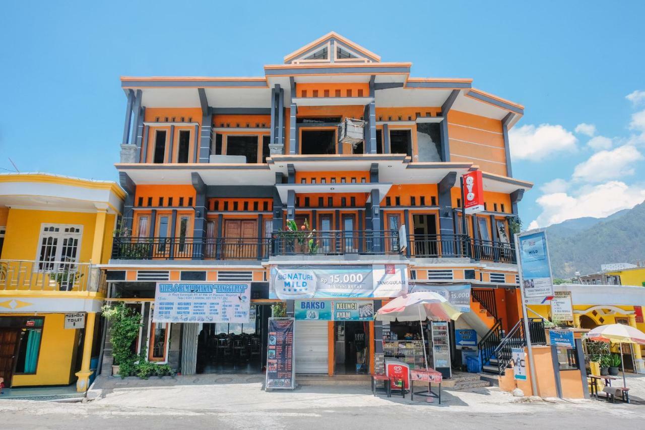 Oyo 1351 Tanggulasi Resto & Residence Syariah Magetan Kültér fotó