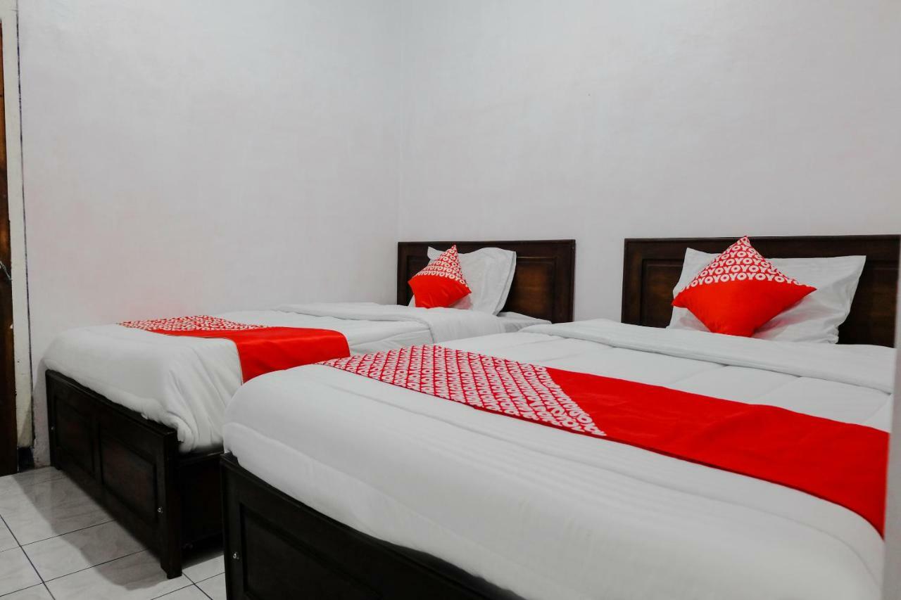 Oyo 1351 Tanggulasi Resto & Residence Syariah Magetan Kültér fotó